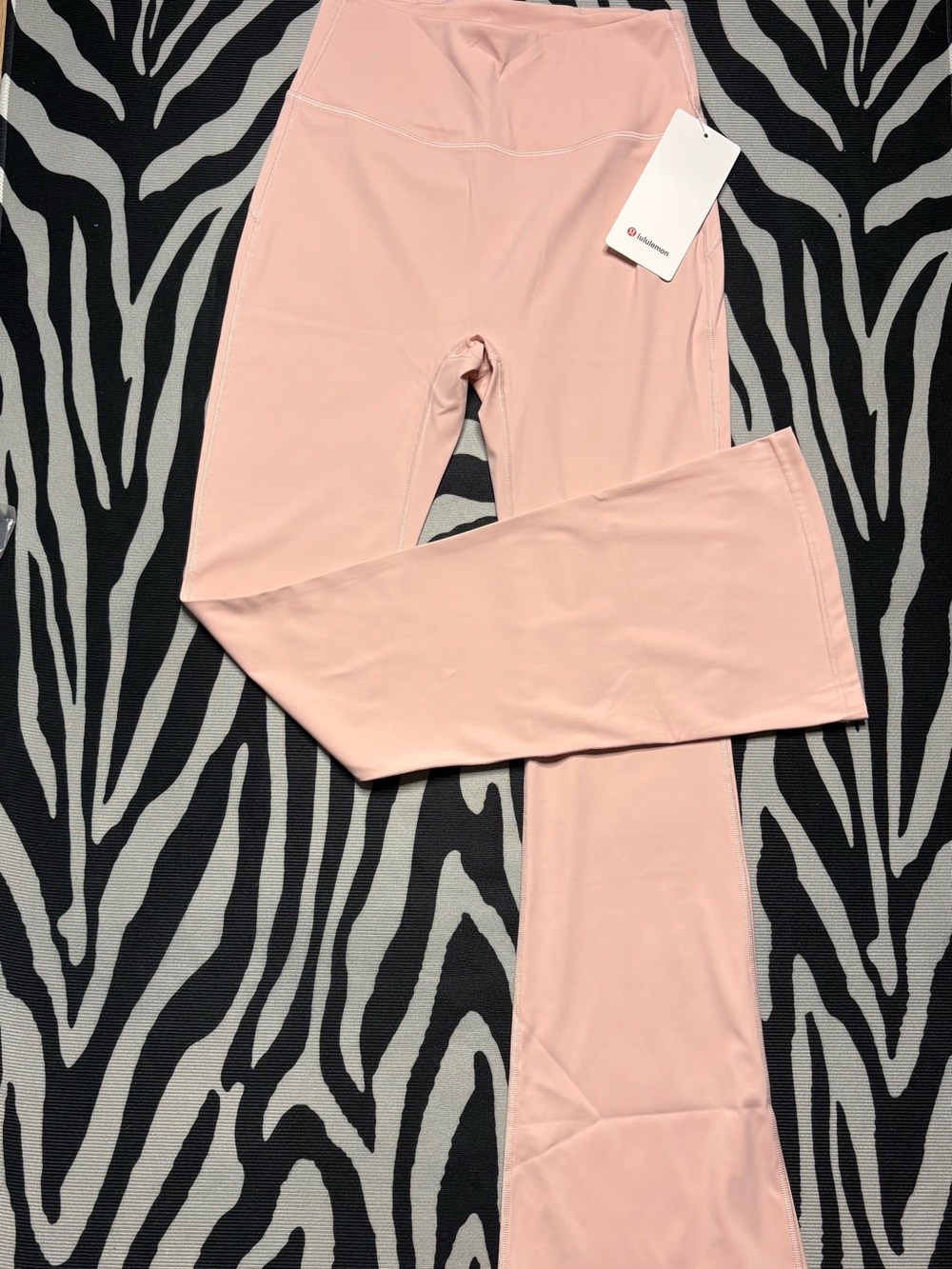 Pink And Gold Lululemon Set - Picture 2 of 3